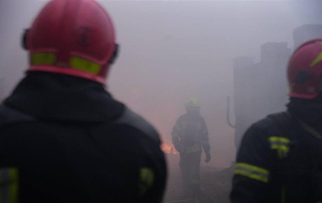Ukrajinski vatrogasci u intervenciji / Foto: Anadolu