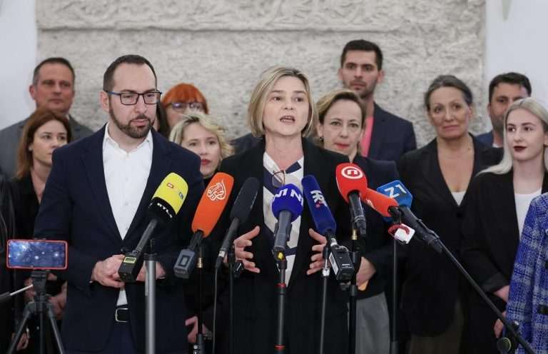 Na slici Sandra Benčić, Tomislav Tomašević / Foto: Hina