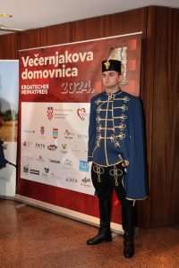 Hrvatski sokol iz Osijeka na Domovnici 2024. / Foto: (Ž. Cindrić)
