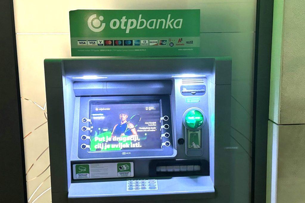 Bankomat OTP banke (ILUSTRACIJA)/ Foto: Fenix (SIM)