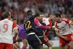 Vratar Manuel Neuer u utakmici Bayern - Real / Foto: Anadolu