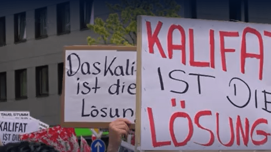 Natpisi "Kalifat je rješenje" na islamističkom prosvjedu u Hamburgu (ILUSTRACIJA) / Foto: Preslik FM
