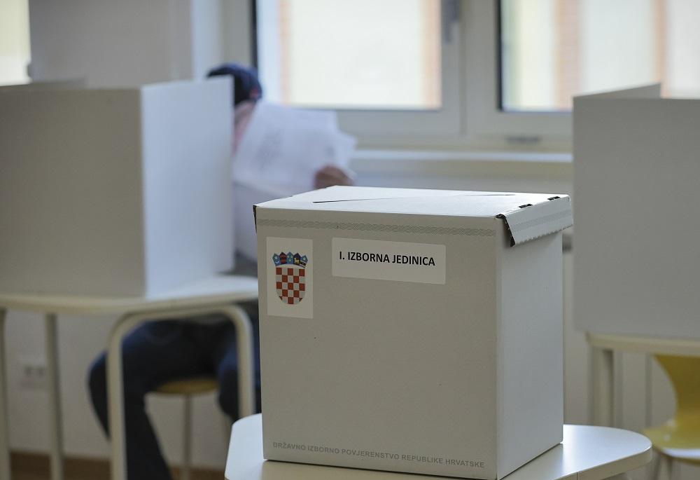 Glasačka kutija / Anadolu