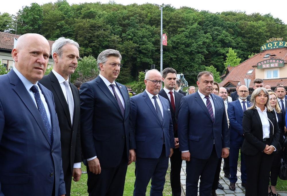 Veliko Trgovišće HDZ obilježava 102. obljetnicu rođenja dr. Franje Tuđmana / Foto: Hina