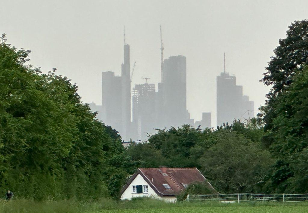 Frankfurtski neboderi u magli / Foto: Fenix (SIM)