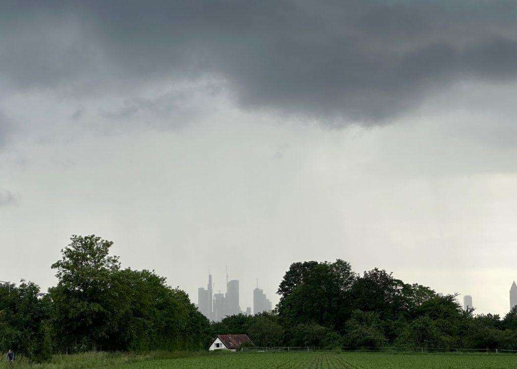 Oblaci iznad Frankfurta na Majni / Foto: Fenix (SIM)