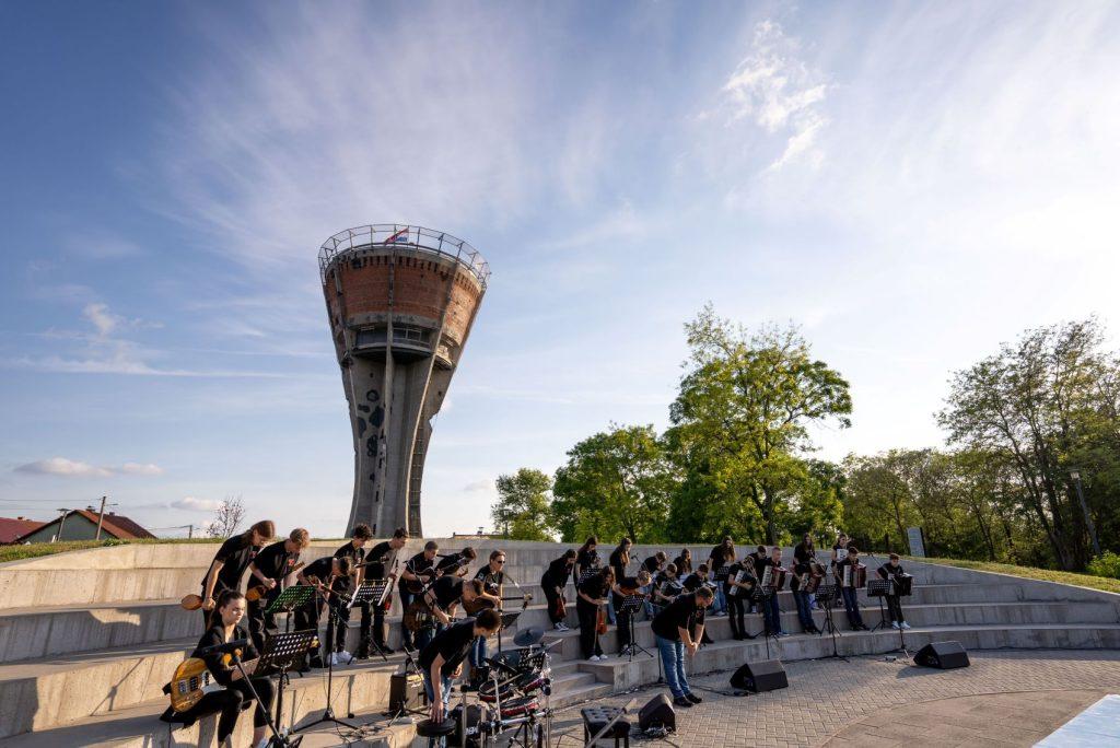 Koncert podno Vodotornja / Foto: Fenix (V.Čuljak)