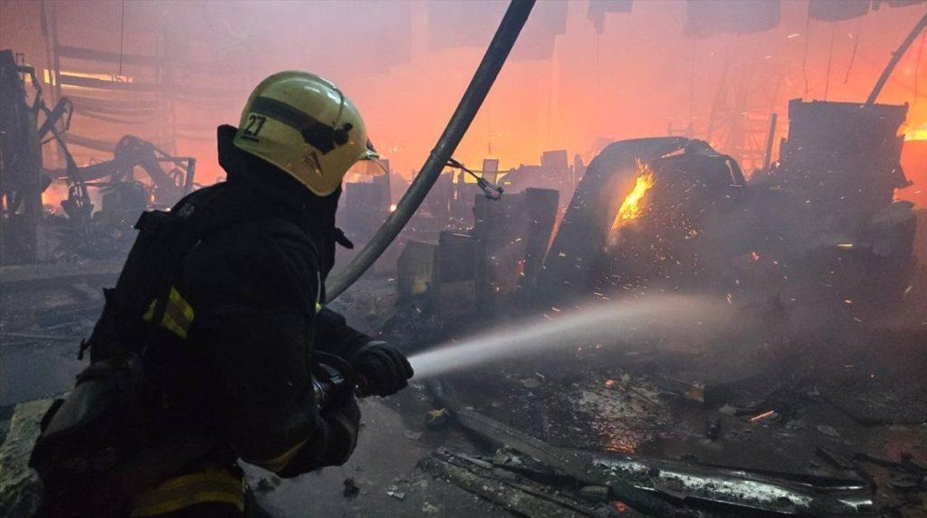 Ukrajinski vatrogasci gase požar (ILUSTRACIJA) / Foto: Anadolu