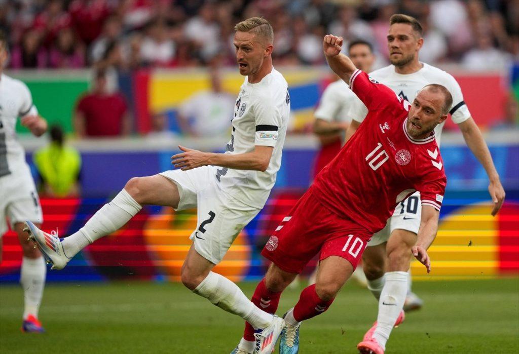 Danski reprezentativac Christian Eriksen u utakmici utakmice Slovenije i Danske / Foto: Anadolu