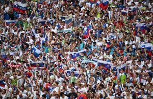 Navijači Slovenije na stadionu u Münchenu / Foto: Anadolu