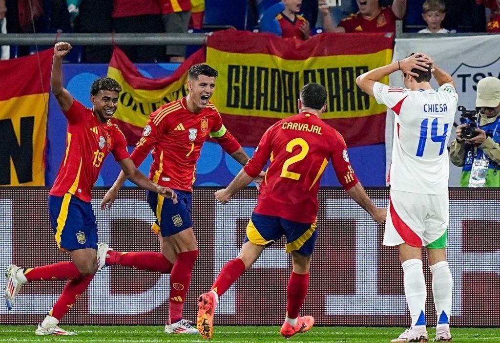 Detalj s utakmice Španjolska - Italija / Foto: Anadolu