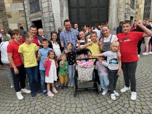 Dvije obitelji Vedran i Janja Angebrandt i Mijo i Maja Markotić imaju čak 14-tero djece / Foto:Fenix (Ustupljene fotografije)