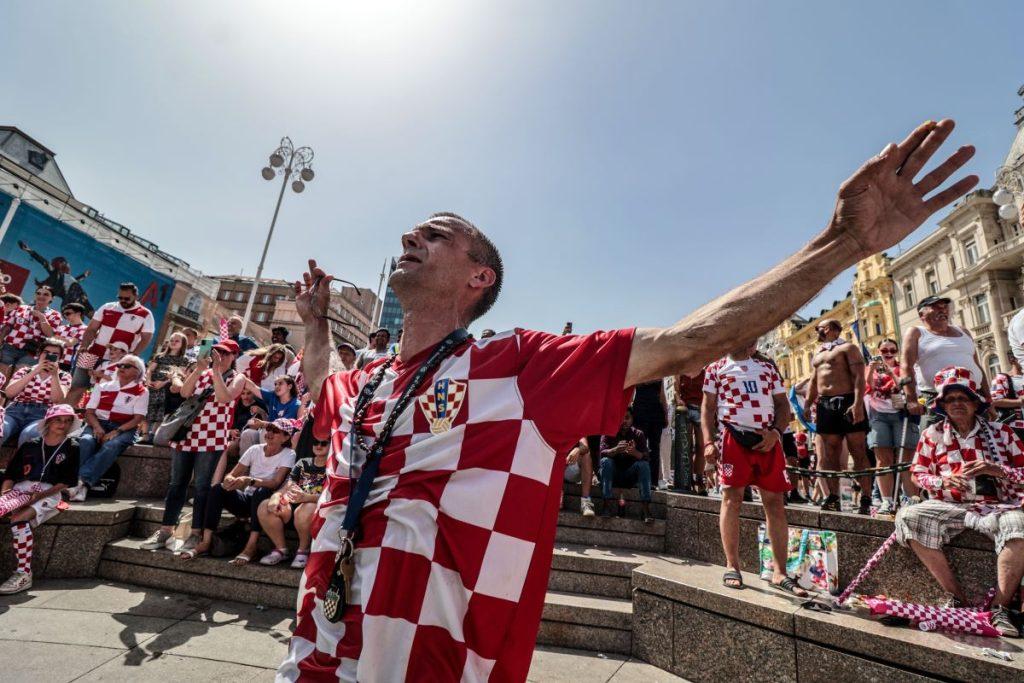 Navijači u Zagrebu tijekom utakmice Hrvatske i Albanije/ Foto: Hina