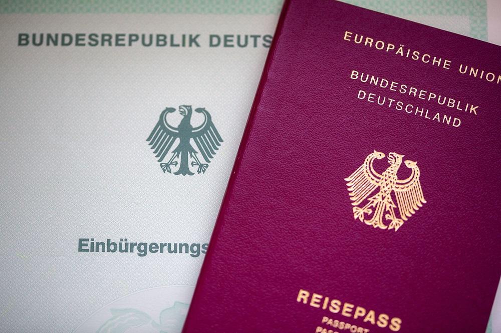 Njemačka putovnica / Foto: Fernando Gutierrez-Juarez/dpa