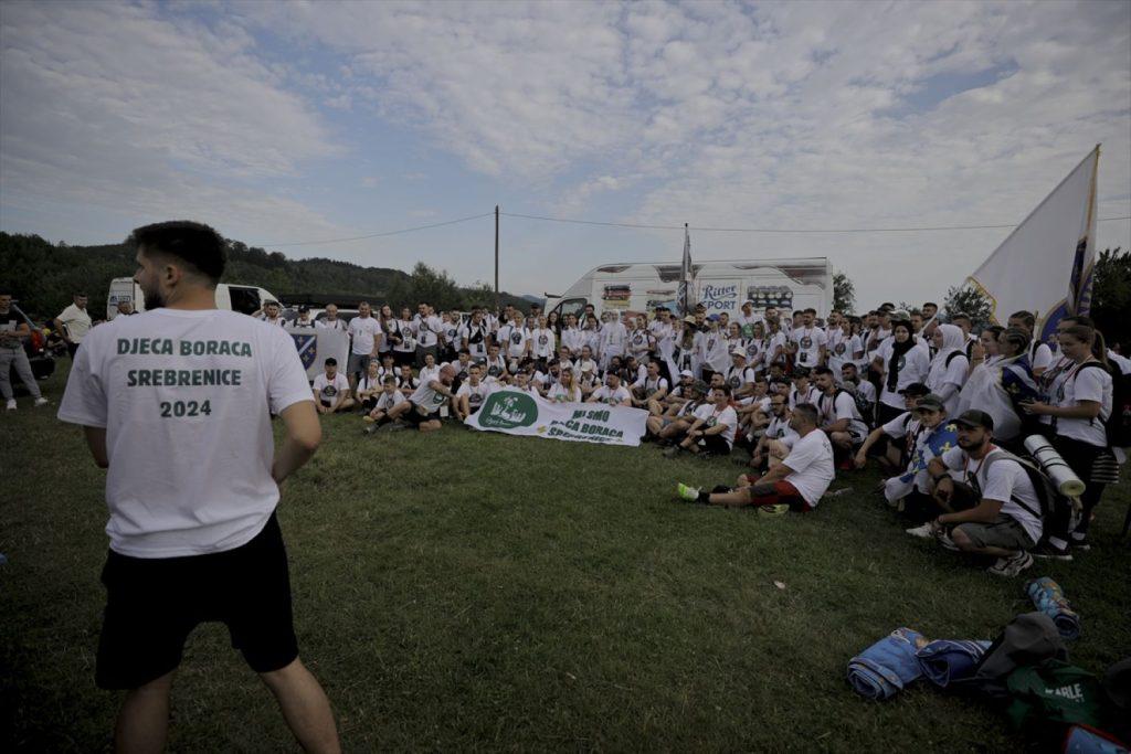 Sudionici Marša mira za Srebrenicu / Foto: Anadolu