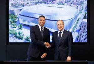 Kylian Mbappe i predsjednik Reala Florentino Perez / Foto: Anadolu