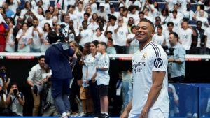 Kylian Mbappe u dresu Reala / Foto: Anadolu