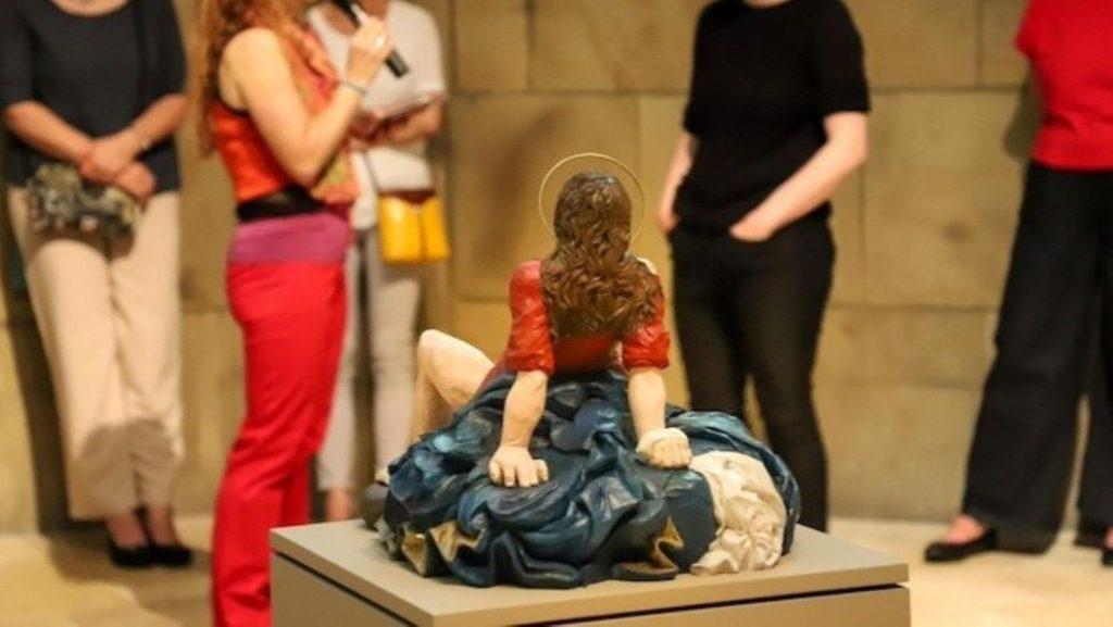 Prije nego je uklonjena zbog oštećenja, skulptura Blažene Djevice Marije kako rađa Isusa bila je postavljena u kapeli Katedrale u Linzu / Foto: Preslik CitizenGo