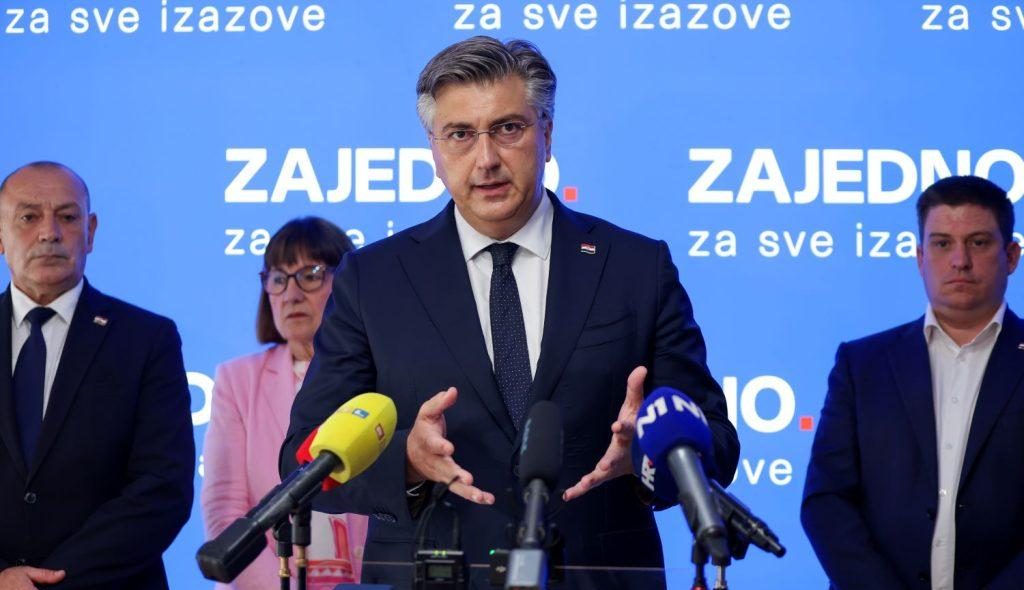 Predsjednik Vlade i HDZ-a Andrej Plenković predstavio je u četvrtak, uz kandidate za najuže vodstvo HDZ-a / Foto: Hina