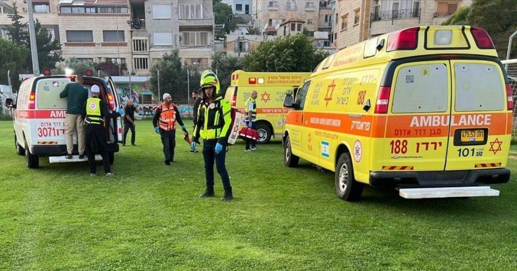 Hitne službe evakuiraju ozlijeđene u napadu na Golansku visoravan / Foto: Anadolu