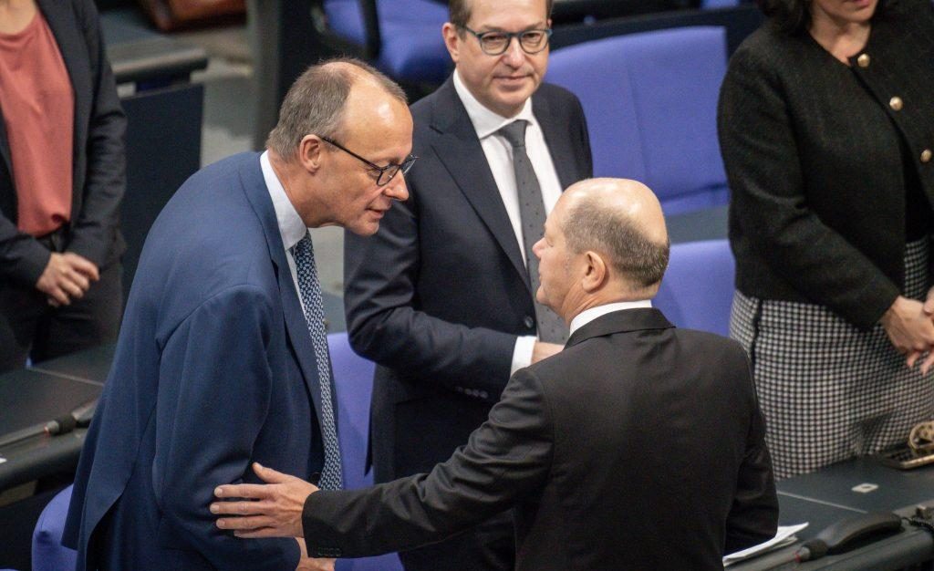 Hoće li kancelar Scholz prihvatiti ponudu lidera oporbe da zajedno kroz Bundestag hitno proguraju reformu migracijske politike? / Foto: Michael Kappeler/dpa