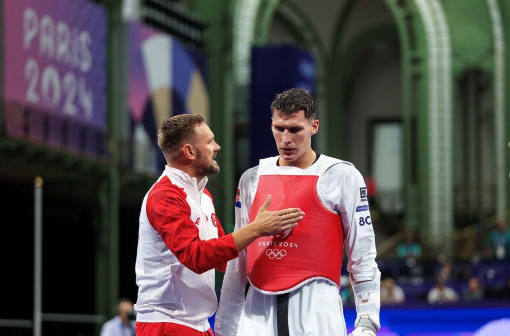 Hrvatski taekwondo borac Ivan Šapina i trener Dejan Mesarov / Foto: Hina