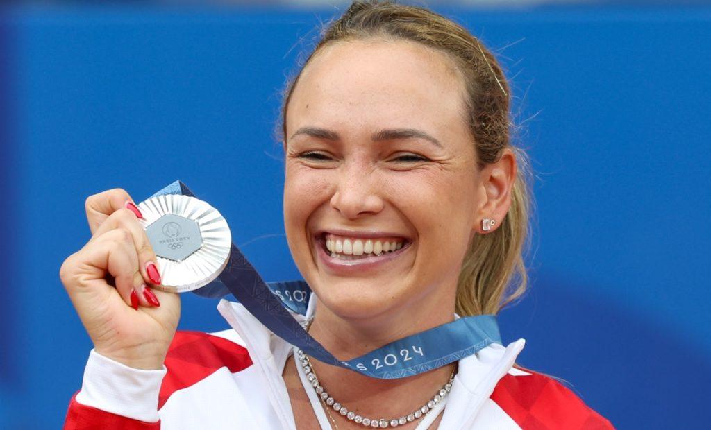 Najbolja hrvatska tenisačica Donna Vekić osvojila je srebrnu medalju na olimpijskom turniru u Roland Garrosu