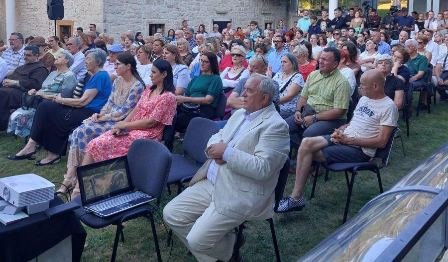 U Livnu otvorena izložba Gorana Sučića / Foto: Fenix (FMGG-Livno)