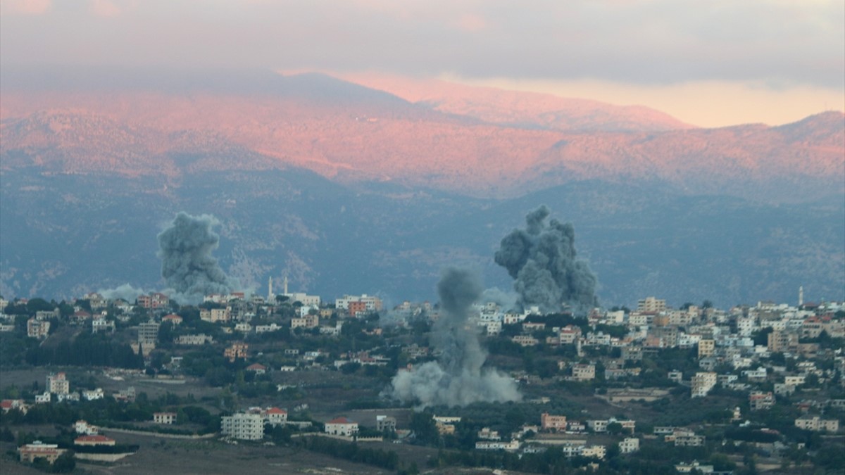 Izraelski zračni napadi na Libanon / Foto: Anadolu)