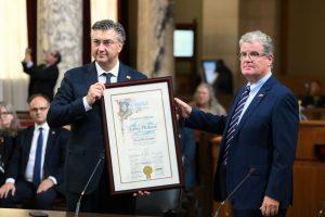 Andrej Plenković s gradskim vijećnicima Los Angelesa / Foto: Hina