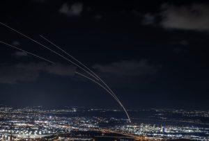 Izraelska Željezna kupola uništava rakete ispaljene iz Libanona / Foto: Anadolu