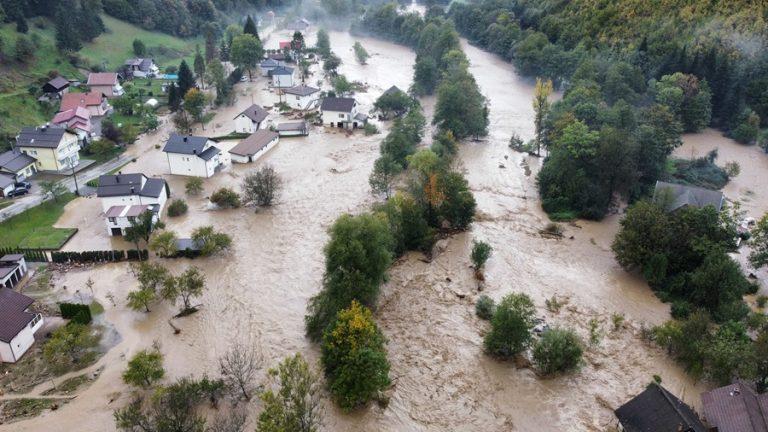 Poplavljeno selo Luke kod Fojnice / Foto: Anadolu