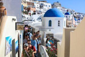 Santorini je omiljena destinacija za zaljubljene / Foto: Anadolu