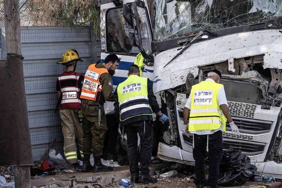 Kamion udario u autobusku stanicu u blizini Tel Aviva / Foto: Anadolu