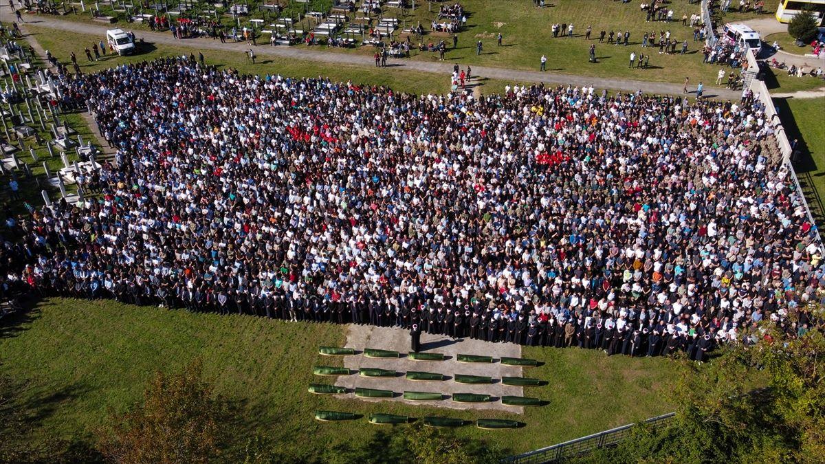 Pokop žrtva u Jablanici/ Foto: Anadolu