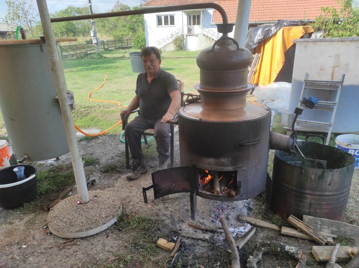 U listopadu se u Bosanskoj Posavini pravi rakija / Foto: Fenix (Josip MIjić)