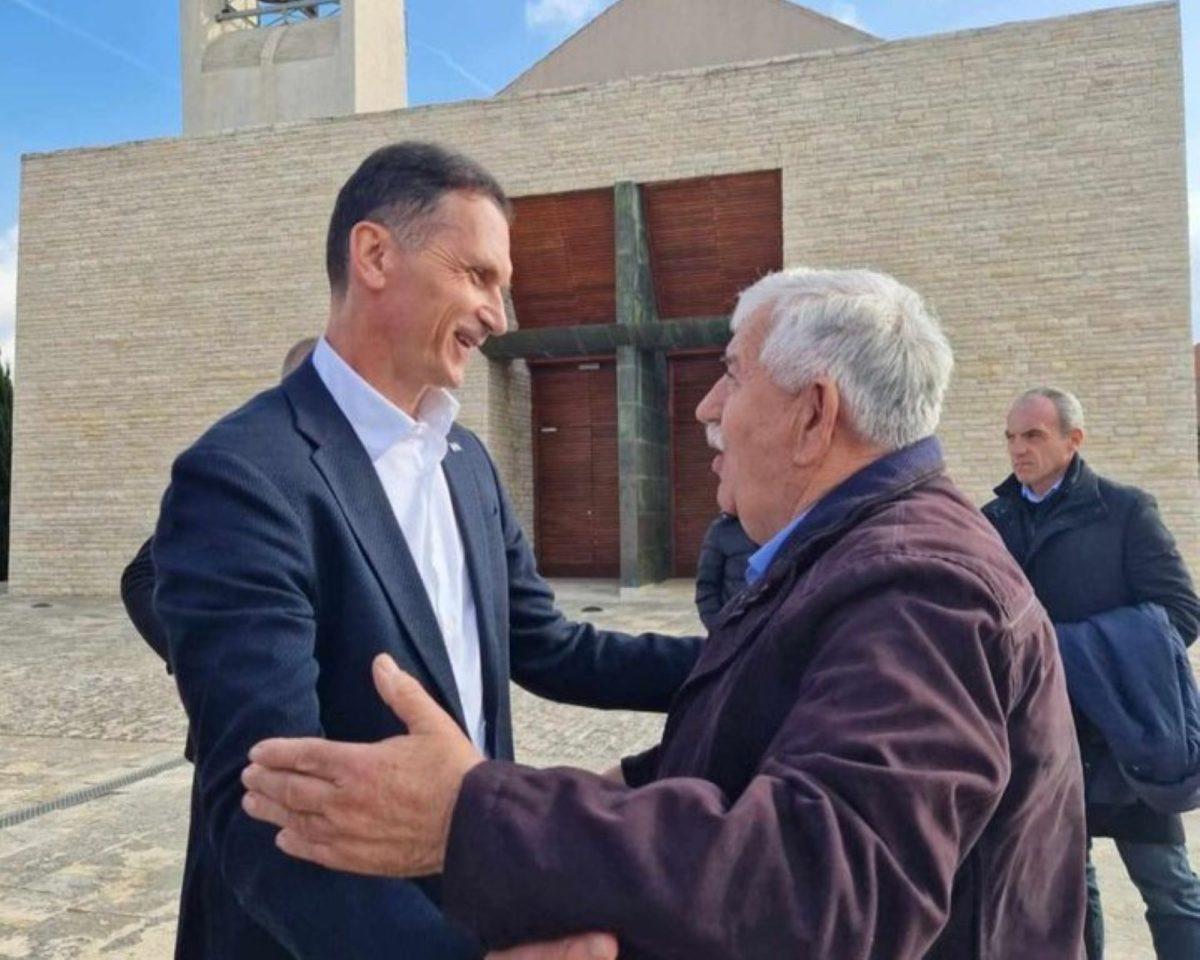 Dragan Primorac i ratni zapovjednik Škabrnje Marko Miljanić u Škabrnji / Foto: Fenix (Sandra Graf)