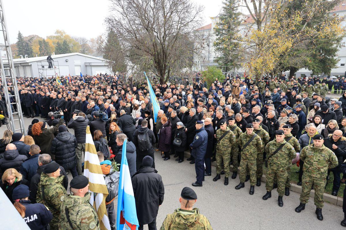 Počeo središnji program obilježavanja Dana sjećanja na žrtvu Vukvara / Foto: Hina