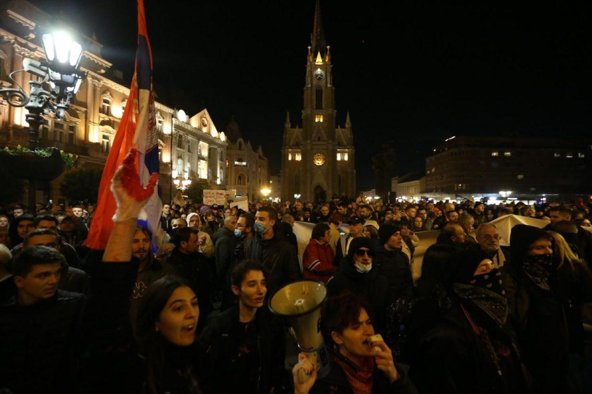 Prosvjed organizirane udružene oporbe u Novom Sadu / Foto: Anadolu