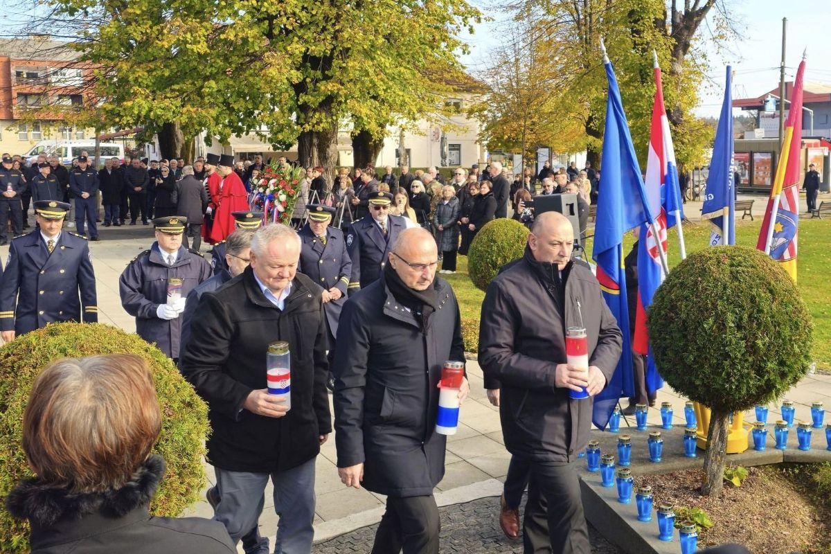 Obilježavanje 33. godišnjice progonstva stanovnika Slunja u Domovinskom ratu / Foto: Fenix (MVEP)