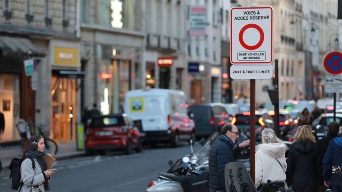 Pariz uveo zabranu prometa vozila u nekoliko pariških četvrti / Foto: Anadolu