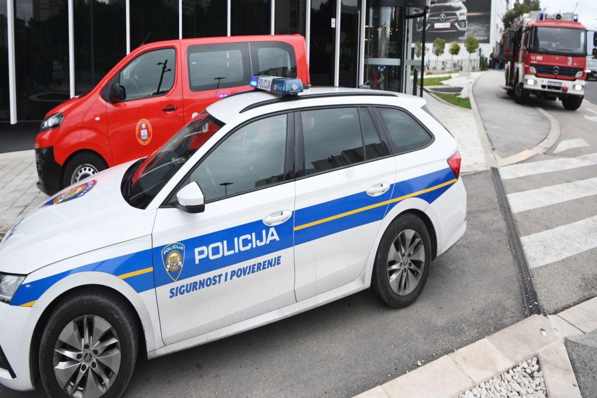 Vozilo hrvatske policije