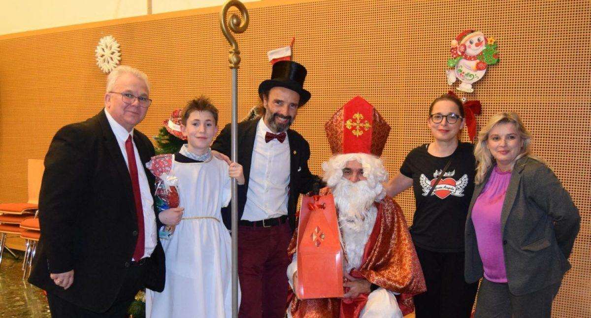 Perica Mijić (lijevo) i Đurđica Vučković (desno), organizatori svečanosti / Foto: Fenix (PM)