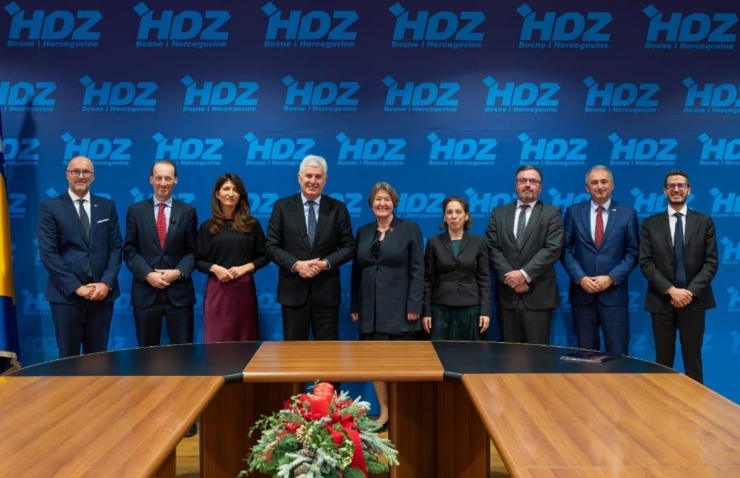 Čović u Mostaru domaćin sastanka s veleposlanicima Skupine prijatelja Zapadnog Balkana / Foto: HDZ BiH