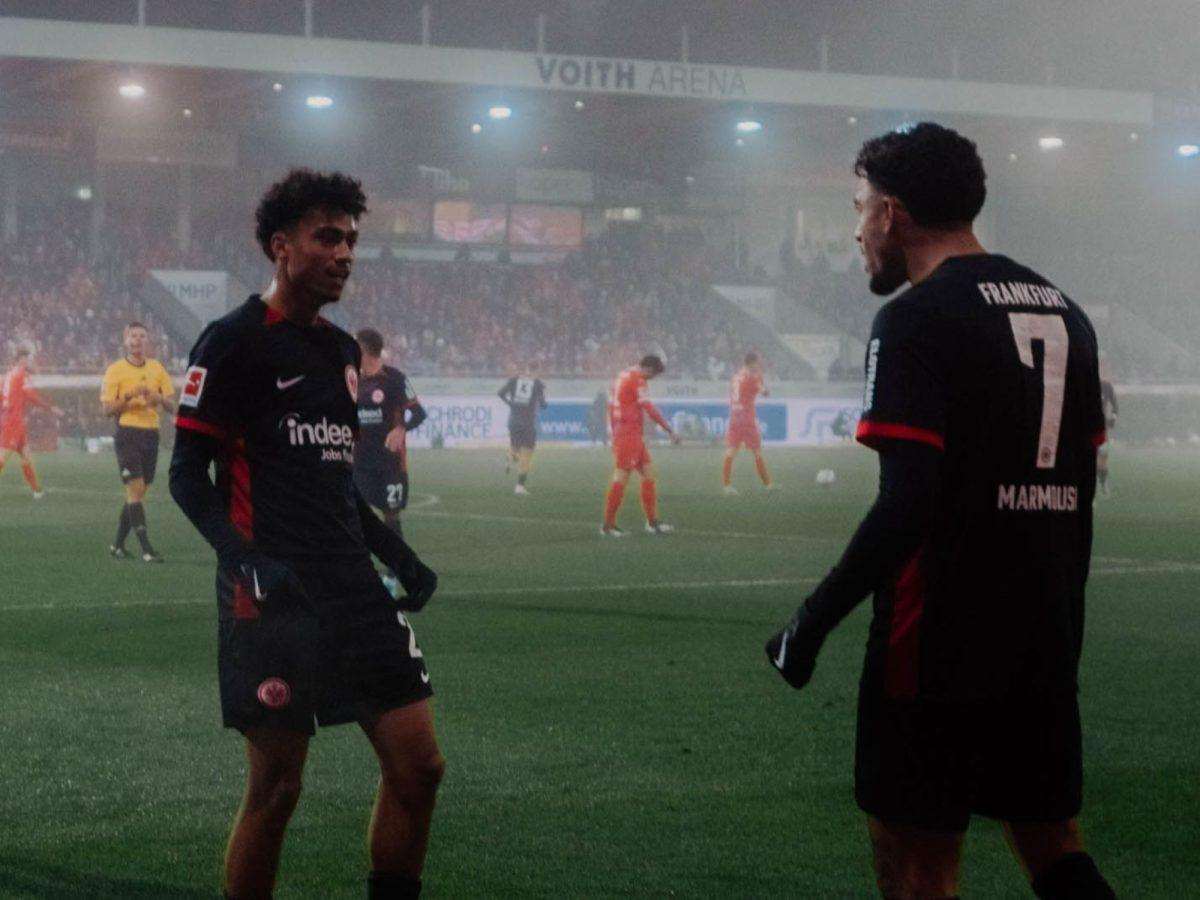Slavlje igrača Eintrachta nakon pogotka Marmousha (br.7) / Foto: Preslik X EF