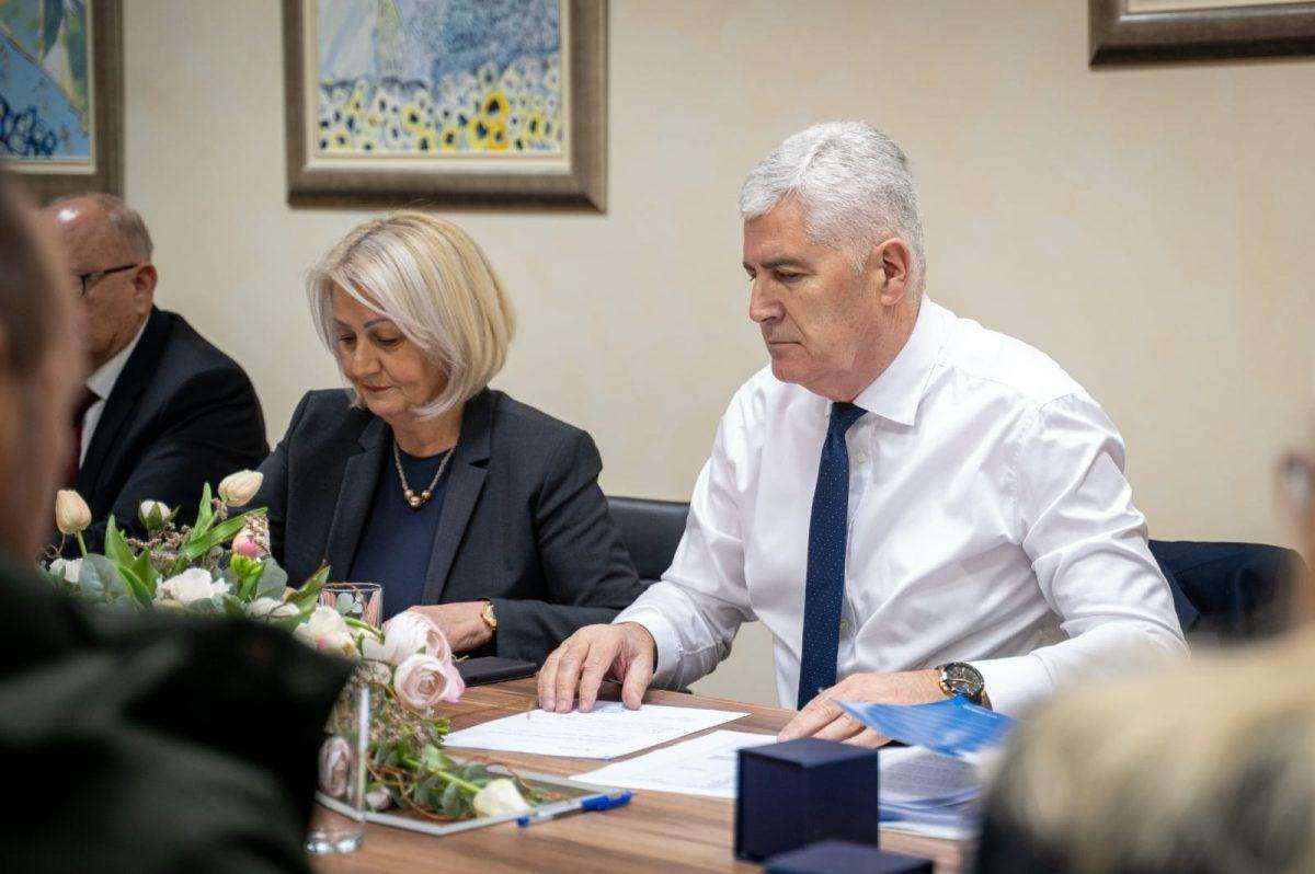 13. sjednica Predsjedništva Hrvatskog narodnog sabora
