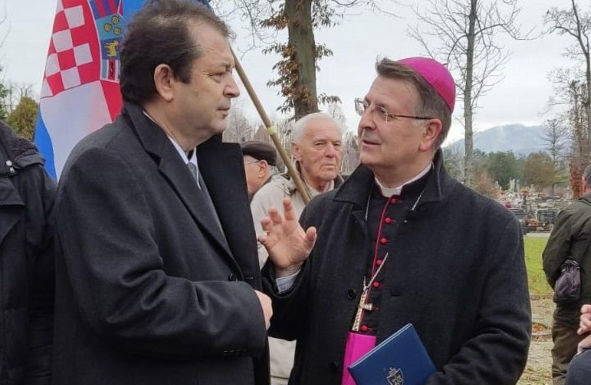 Tomislav Jonjić i pomoćni zagrebački biskup mons. Ivan Šaško / Foto: Facebook T.J.