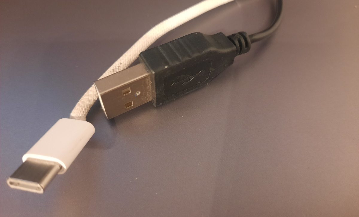 USB priključak / Foto: Fenix (MD)