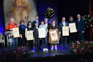 Povodom Dana Grada Dubrovnika i Feste sv. Vlaha u nedjelju je u dubrovačkom Kazalištu Marina Držića održana svečana sjednica gradskog vijeća. Na fotografiji laureati Nagrade Grada Dubrovnika / Foto: Hina