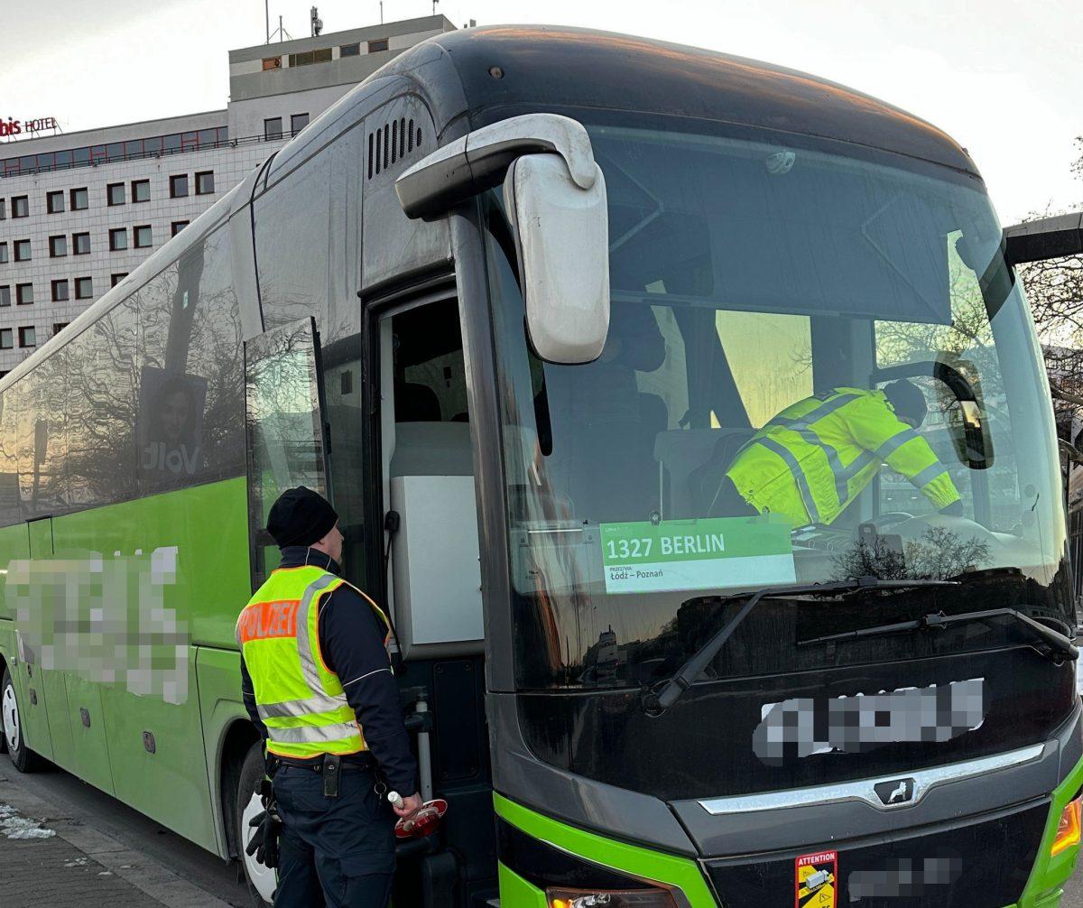 Kontrola autobusa/ Foto: Polizei Berlin